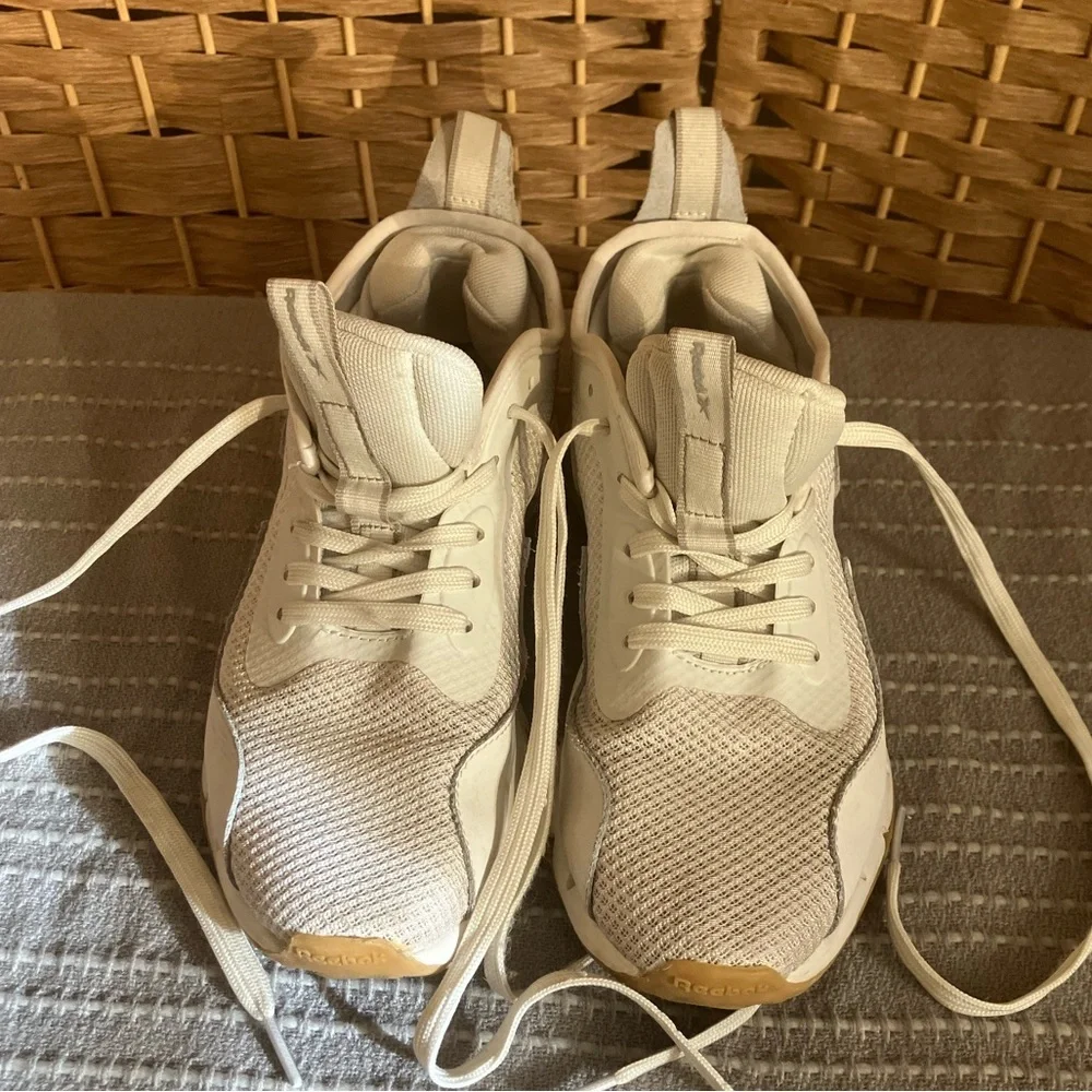Reebok Zig Dynamica w/ Ortholite - Picture 2 of 8